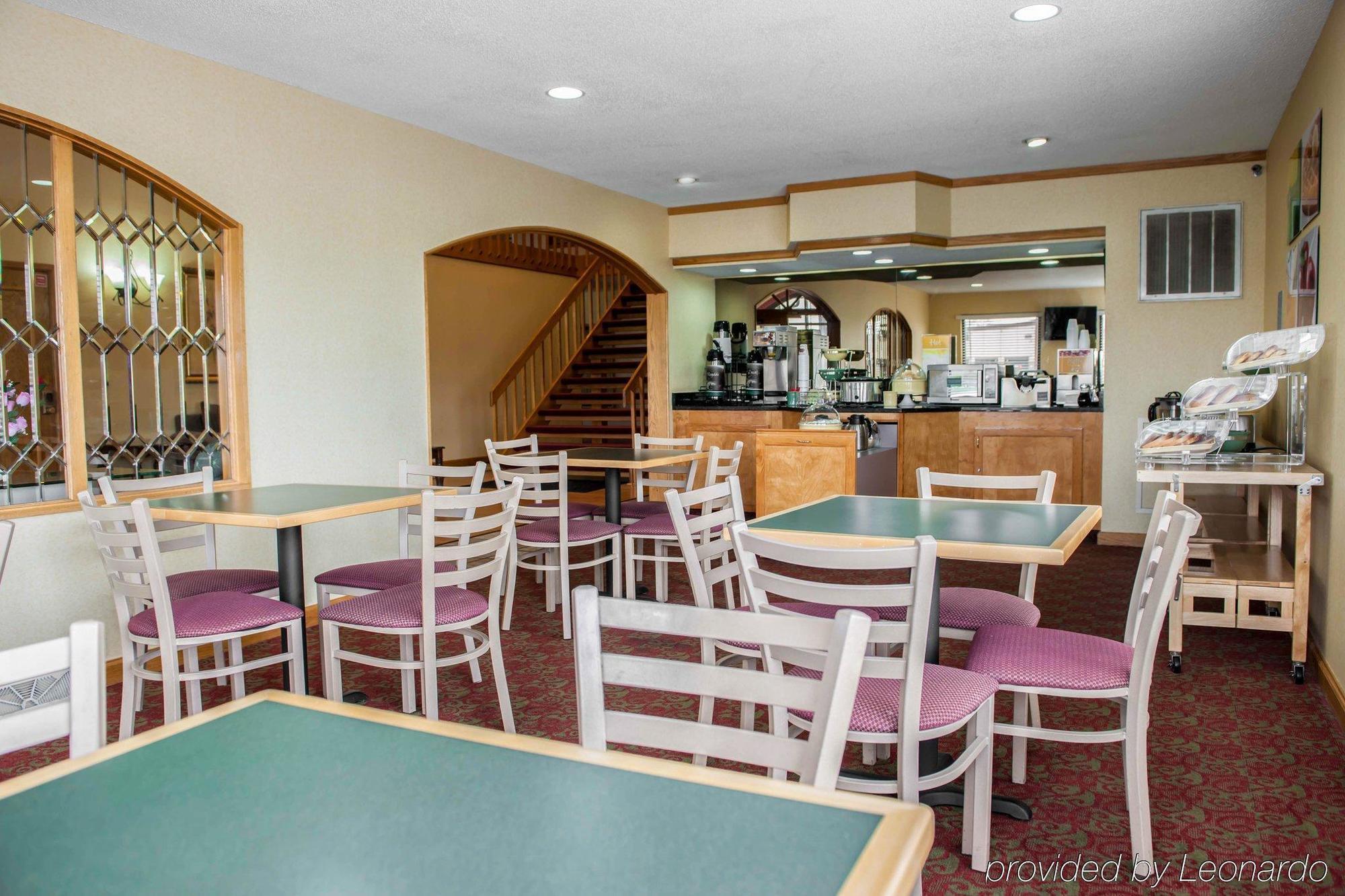 Quality Inn And Suites Indianapolis Bagian luar foto