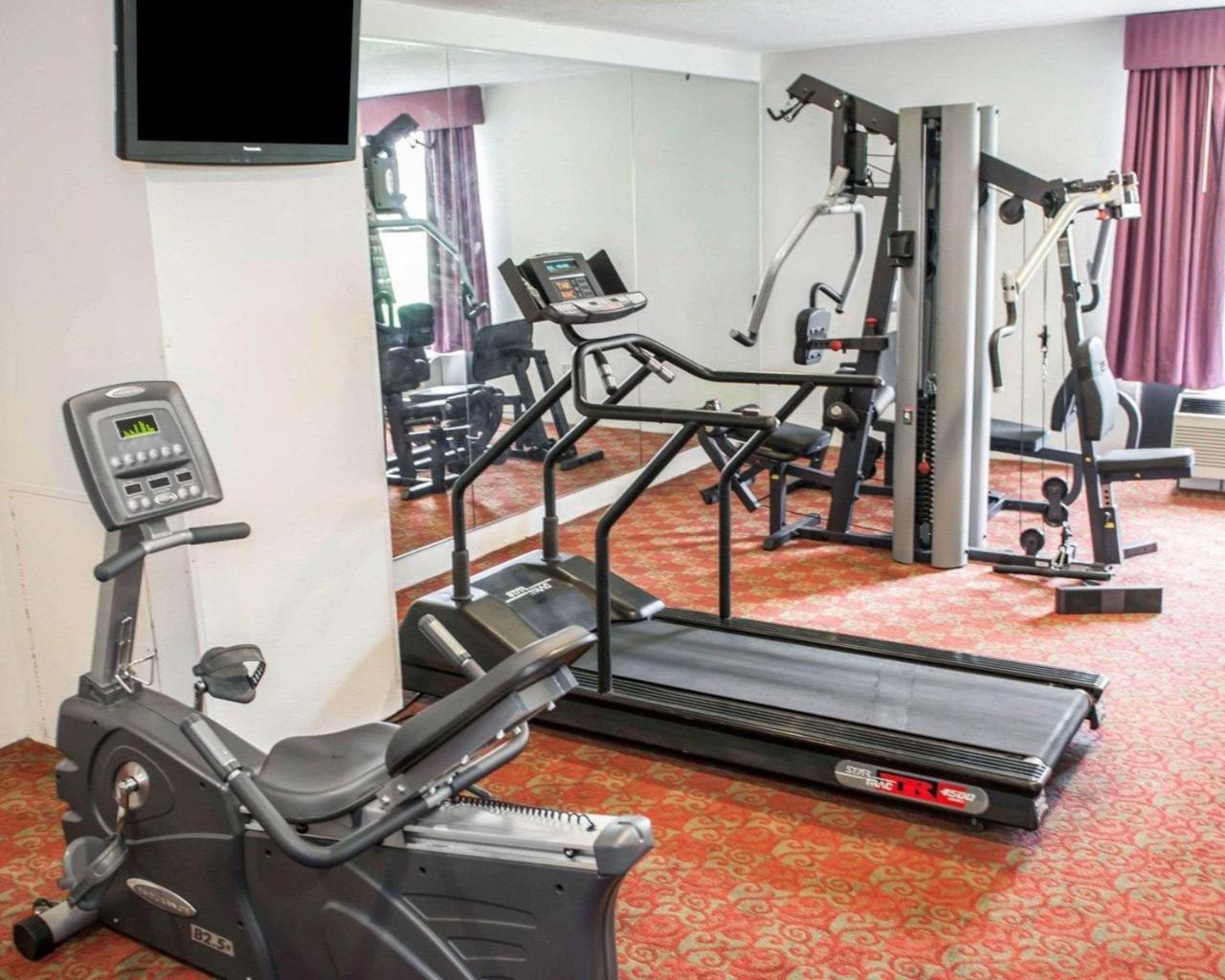 Quality Inn And Suites Indianapolis Bagian luar foto