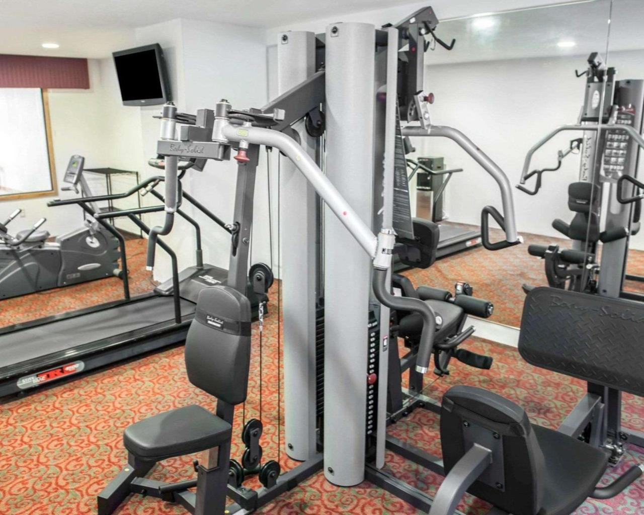 Quality Inn And Suites Indianapolis Bagian luar foto